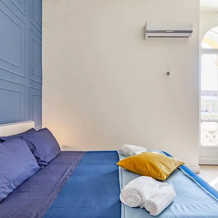 Apartment Duomo - Historic Center, View, Comfort & Metro *