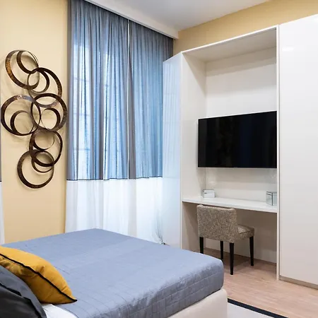 Duomo - Historic Center, View, Comfort & Metro *
